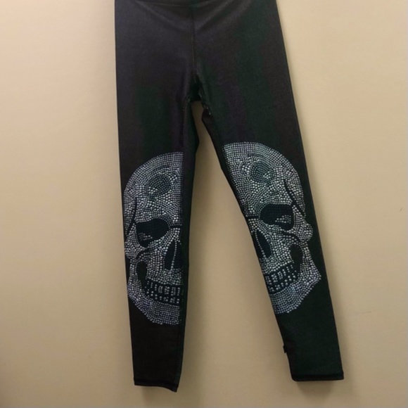Scull Leggings by Zara Terez  ZT Performance - Picture 6 of 14